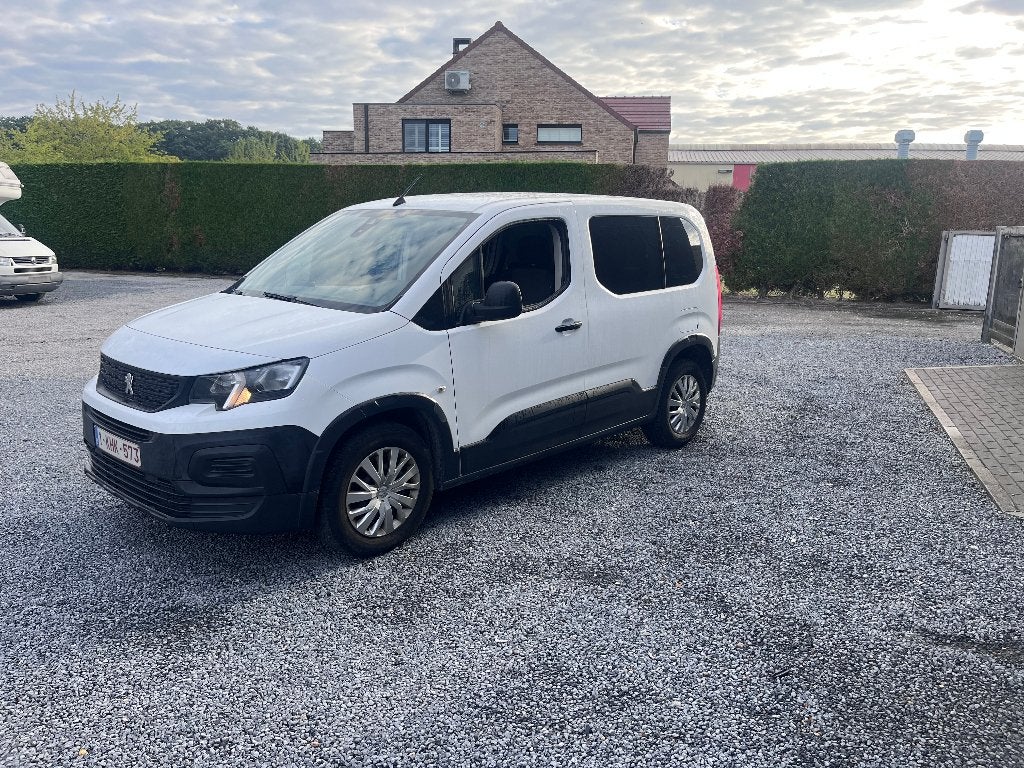 Peugot Rifter 1.5Hdi 06/2021  100100Km, Auto's, Voorwielaandrijving, Monovolume, Wit, Particulier