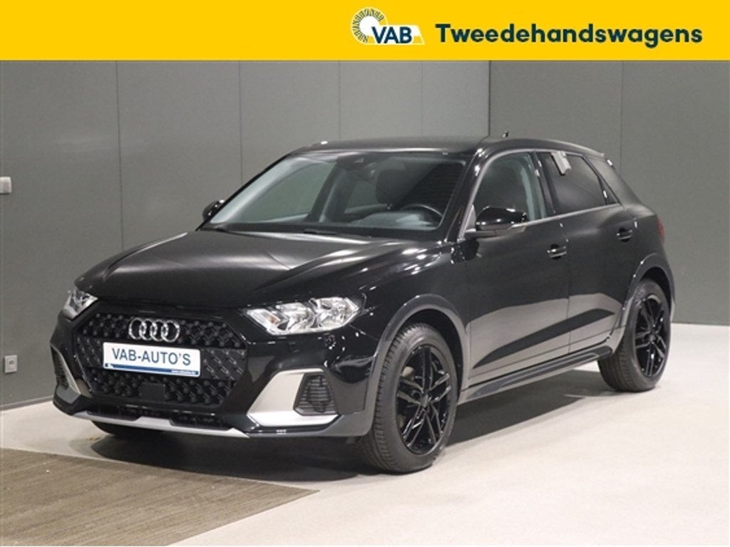 Audi A1   ALLSTREET 30 TFSI S-TRONIC, Auto's, Audi, Automaat, Electronic Stability Program (ESP), A1, Zwart