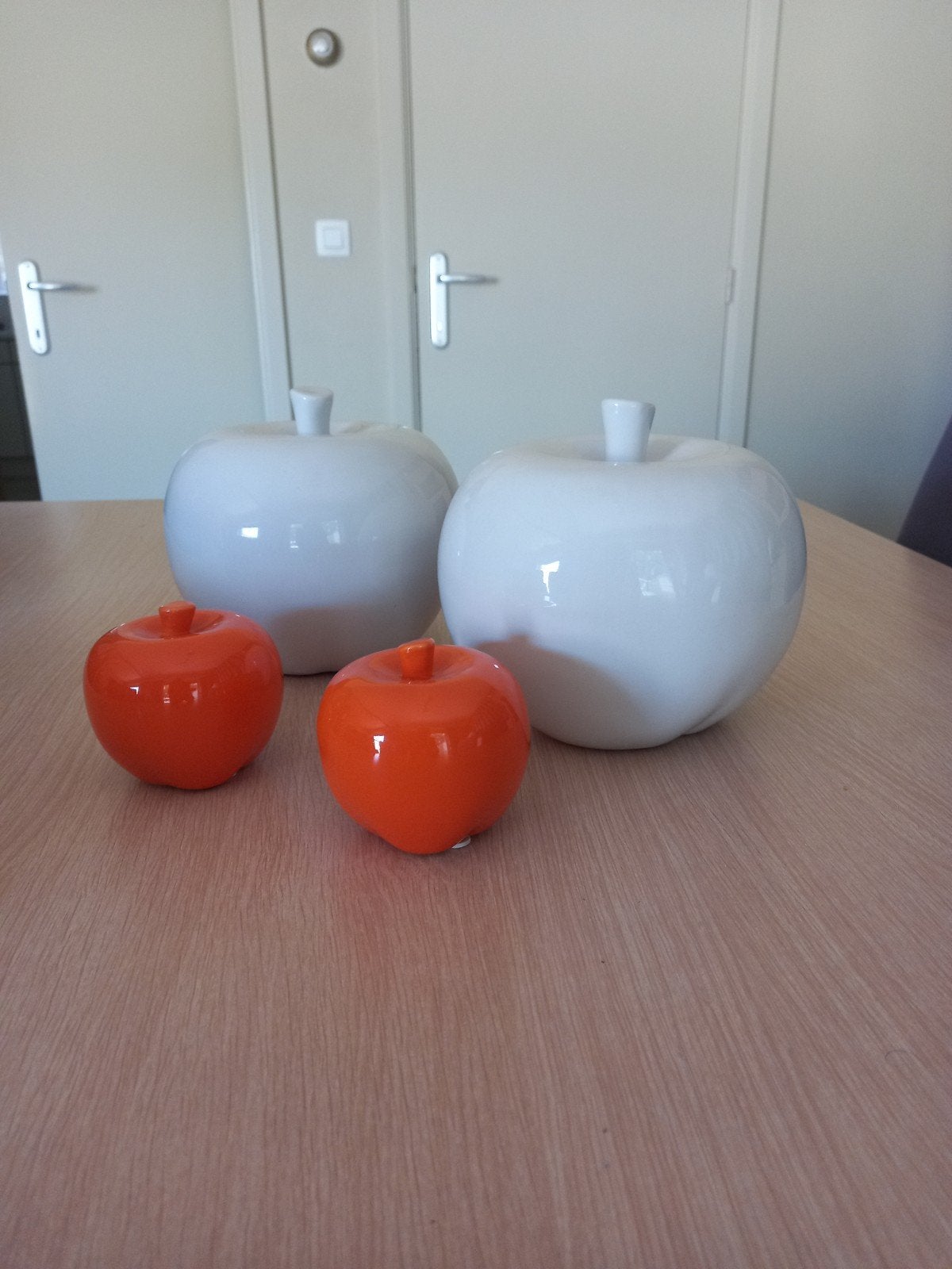 Appels in keramiek, Ophalen, Zo goed als nieuw, Wit