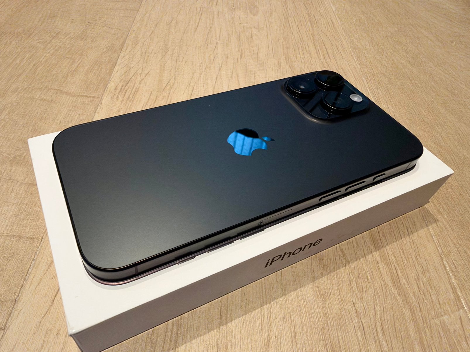 Iphone 16 pro max 255gb noir, Télécoms, Enlèvement, Comme neuf, Noir, IPhone 16