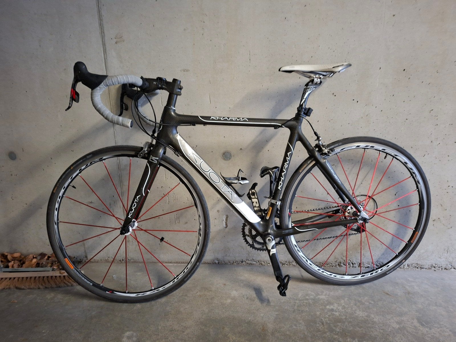 kuota volledig in carbon, maat M, carbonkleur, Fietsen en Brommers, Ophalen, Carbon