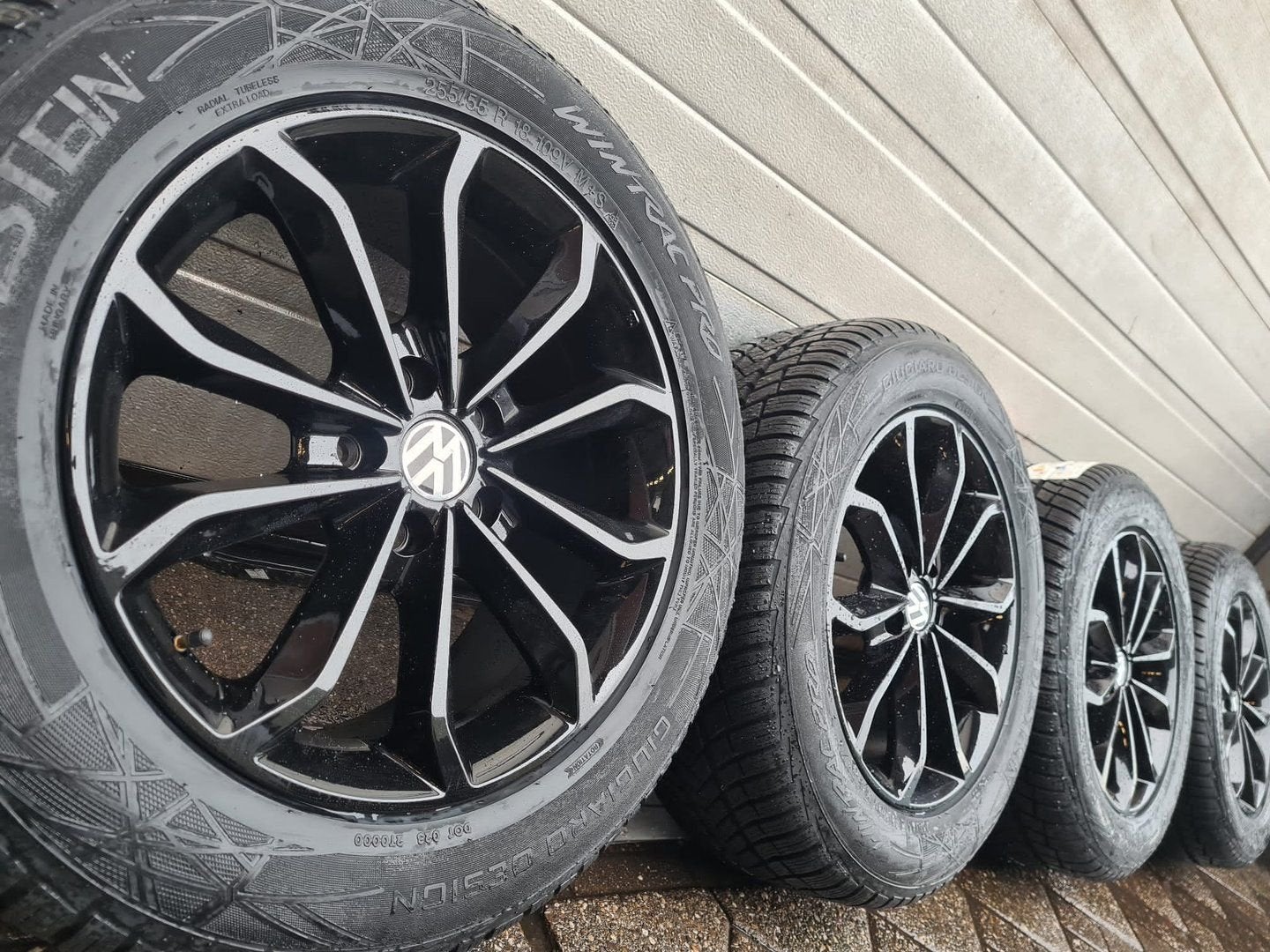 18" zwarte Volkswagen VW Crafter MAN TGE velgen winterbanden, Auto-onderdelen, 18 inch, Bestelwagen, 255 mm, -