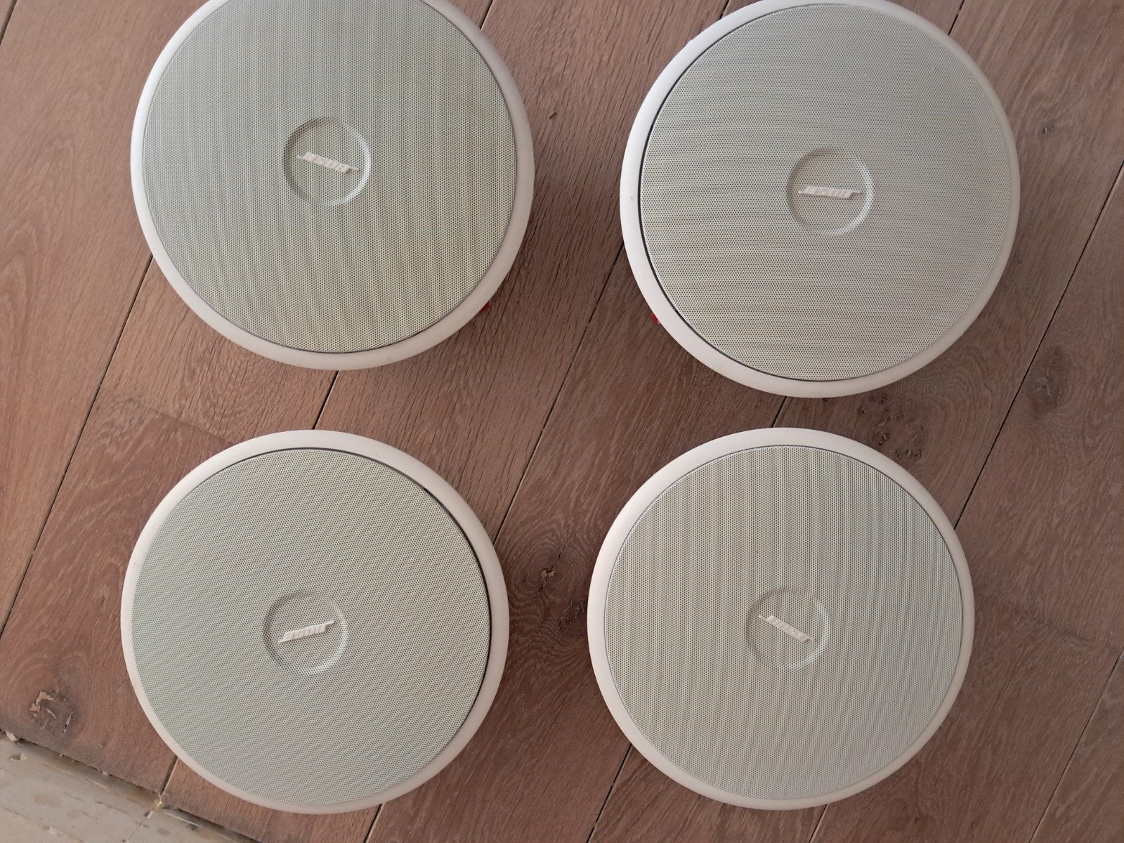 4x BOSE luidsprekers, Audio, Tv en Foto, Ophalen, Speakerset, Zo goed als nieuw, 60 tot 120 watt