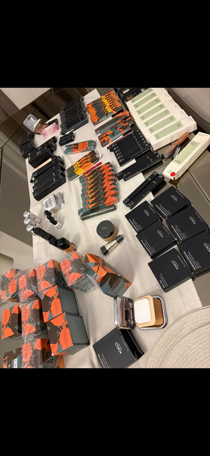 104 pièces maquillage kiko milano, Enlèvement ou Envoi, Neuf