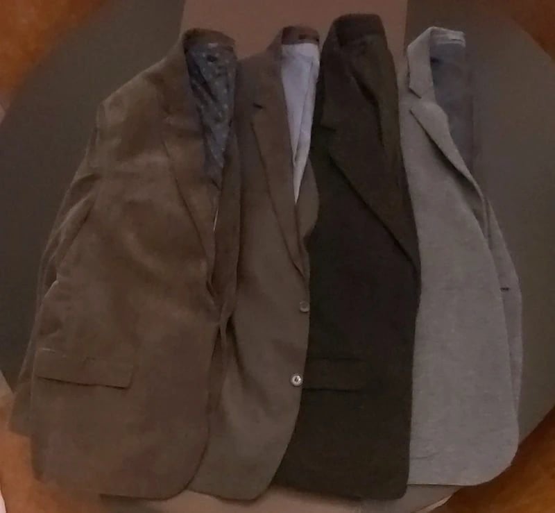 4 geklede heren vesten, Ophalen, Maat 52/54 (L), Zwart, C&A