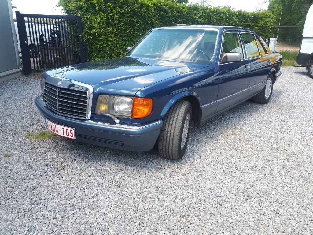 OLDTIMER MERCEDES 560 SEL V8 AUTOMAAT, foto 2