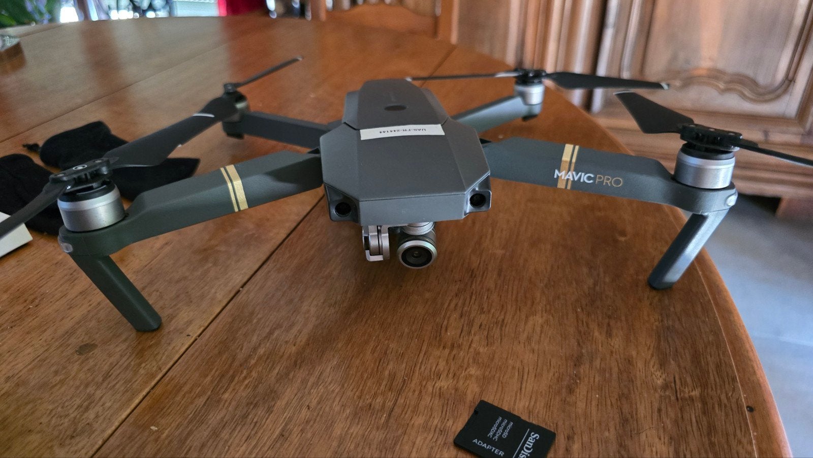 DJI Mavic Pro Fly More Combo - Drone, Hobby & Loisirs créatifs, Modélisme | Radiocommandé & Téléguidé | Hélicoptères & Quadricoptères