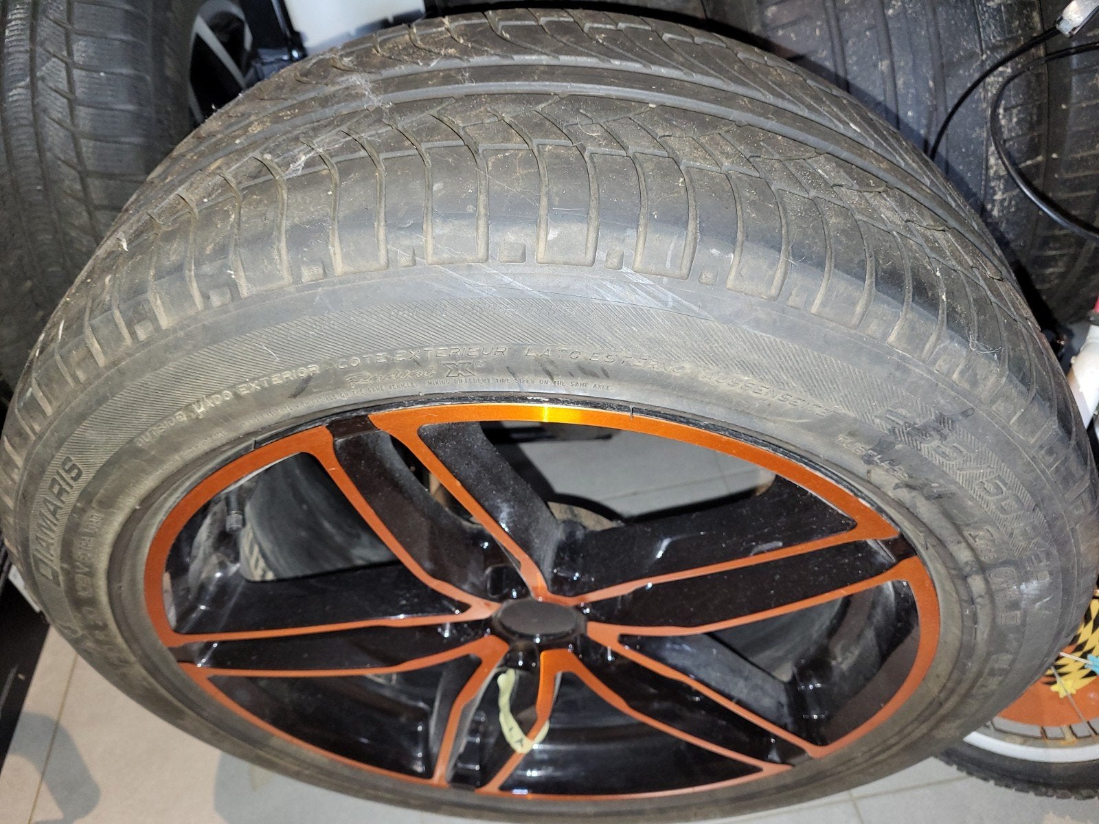 2 sets autobanden, Auto-onderdelen, Ophalen