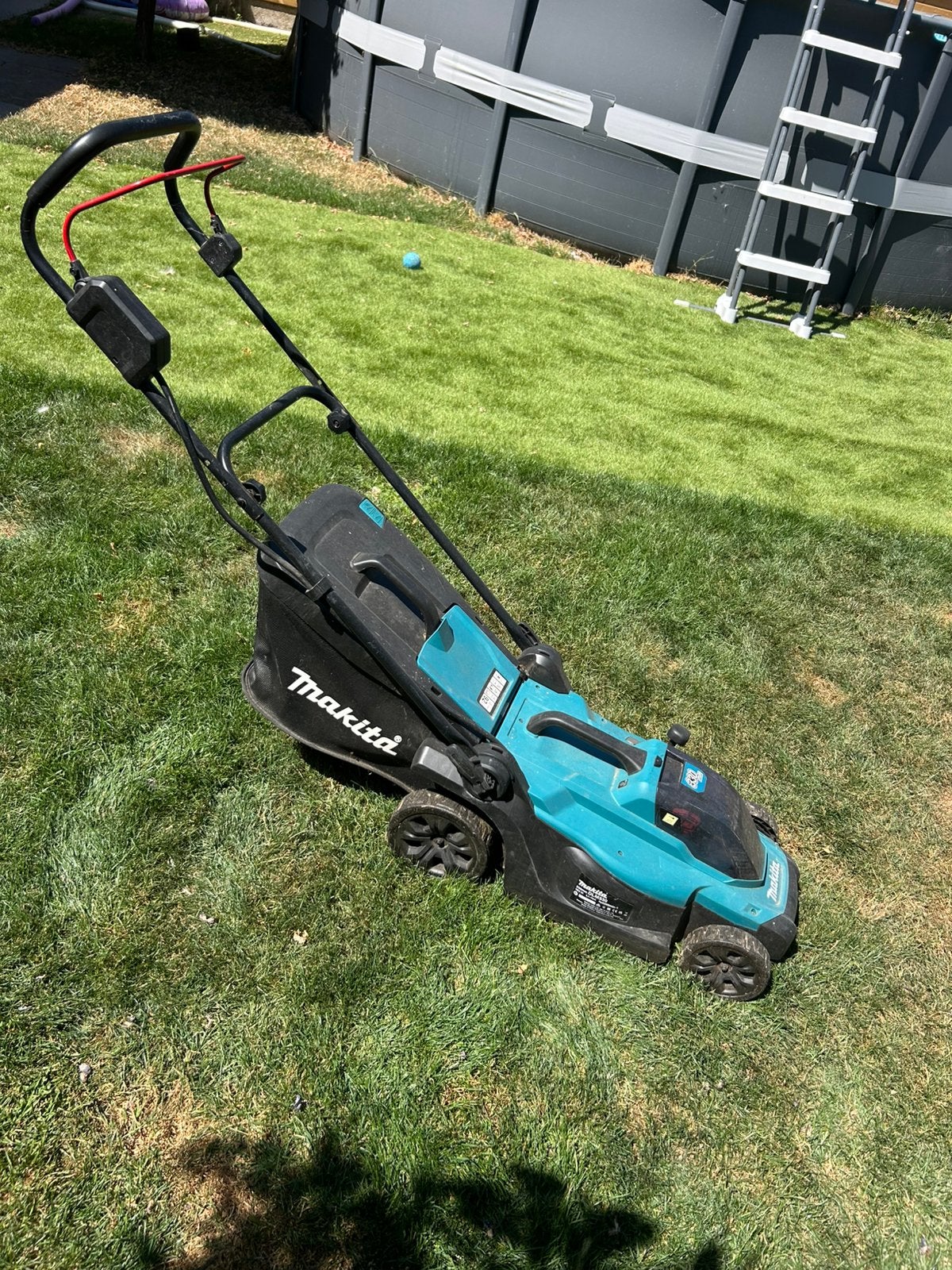 Makita grasmaaier accu, Tuin en Terras, Ophalen, Zo goed als nieuw