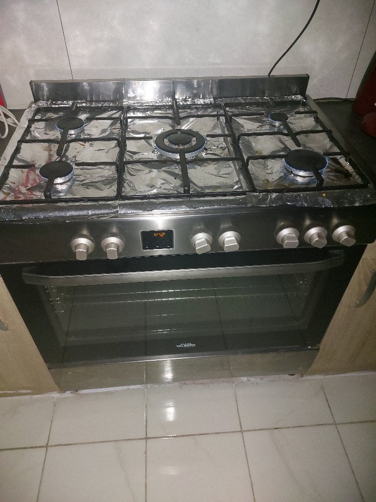 Grande cuisinière 5 bec au gaz bonbonne valberg en inox, Electroménager, Comme neuf, Enlèvement, Air chaud, 60 cm ou plus