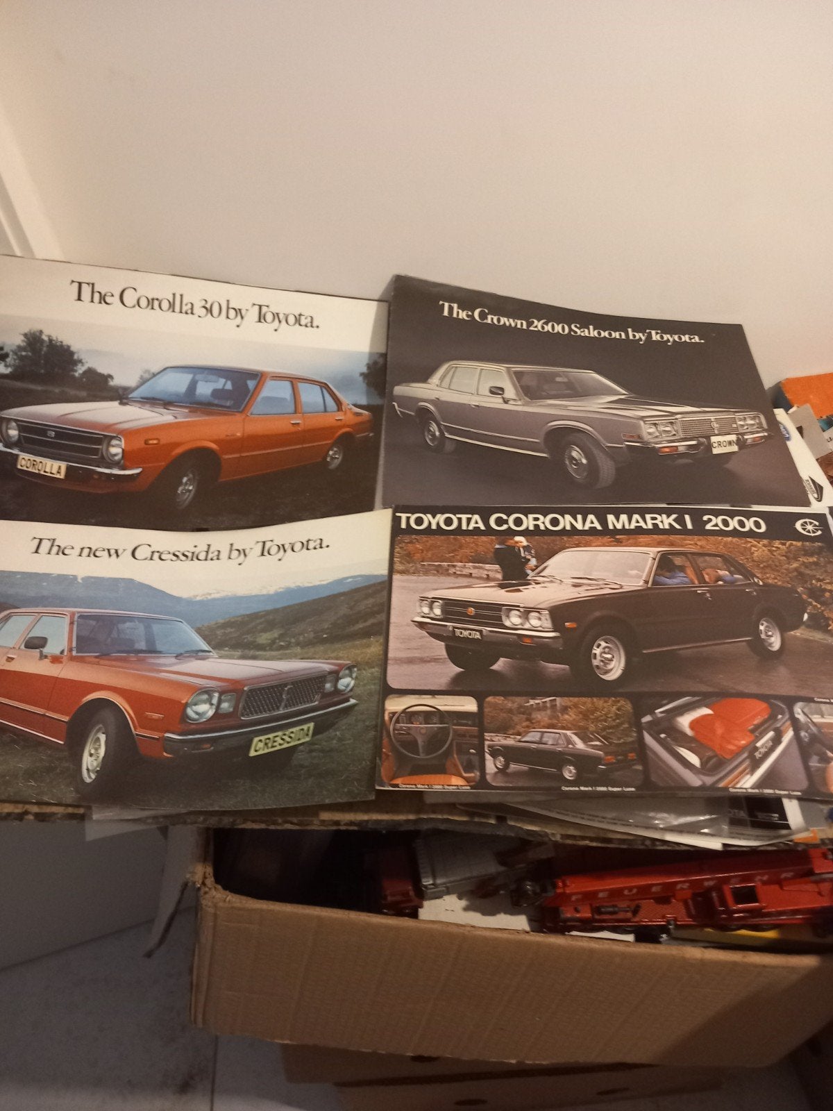 Toyota documentatie, Enlèvement ou Envoi, Toyota