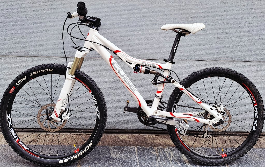 VTT CUBE AMS COMP full suspension 26" prix550€048981/3734, Vélos & Vélomoteurs, CUBE AMS COMP 26POUCES, 26 pouces ou plus, Frein à main