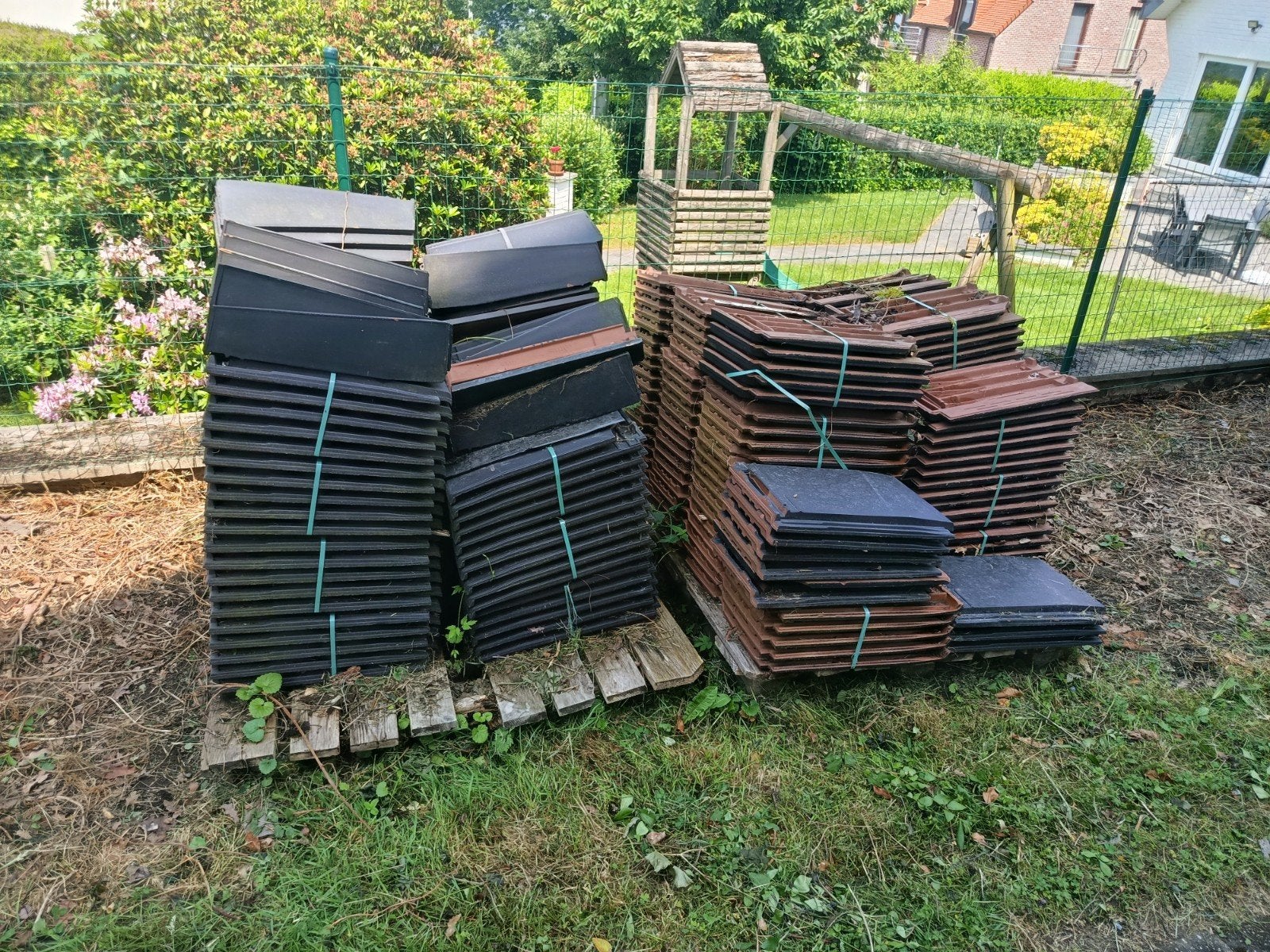 Tuiles Wienerberger Actua 10 noires, Doe-het-zelf en Bouw, Dakpannen en Dakbedekking, Ophalen, Dakpannen