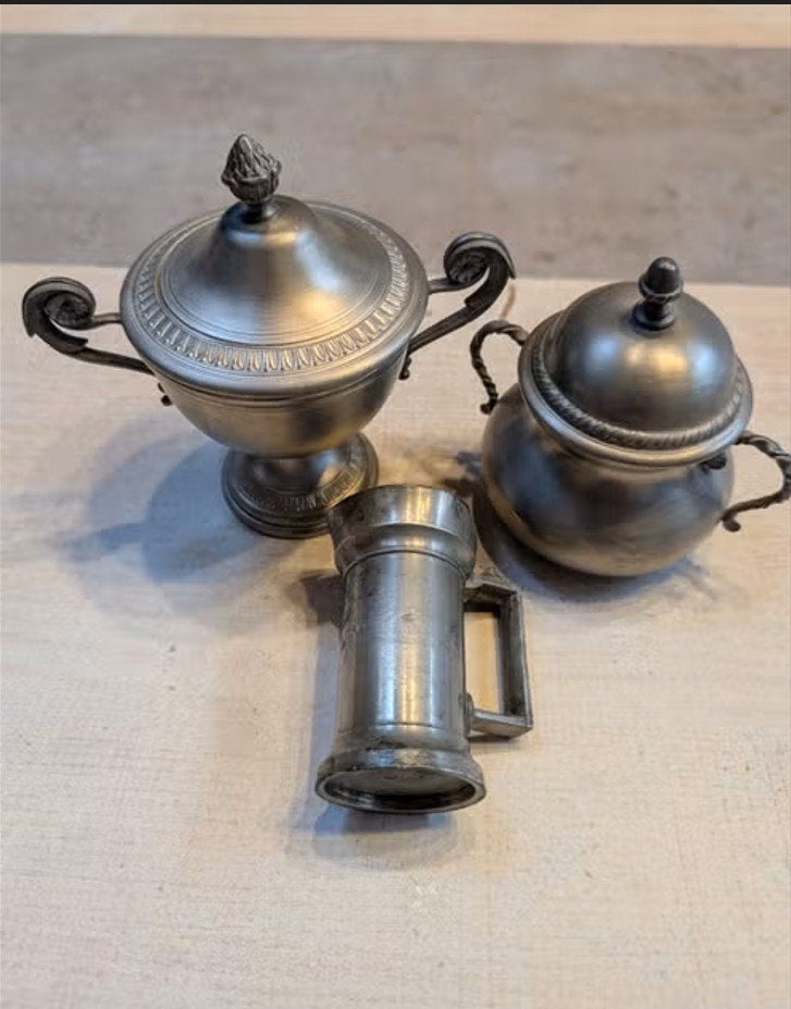 objets en etain, Enlèvement