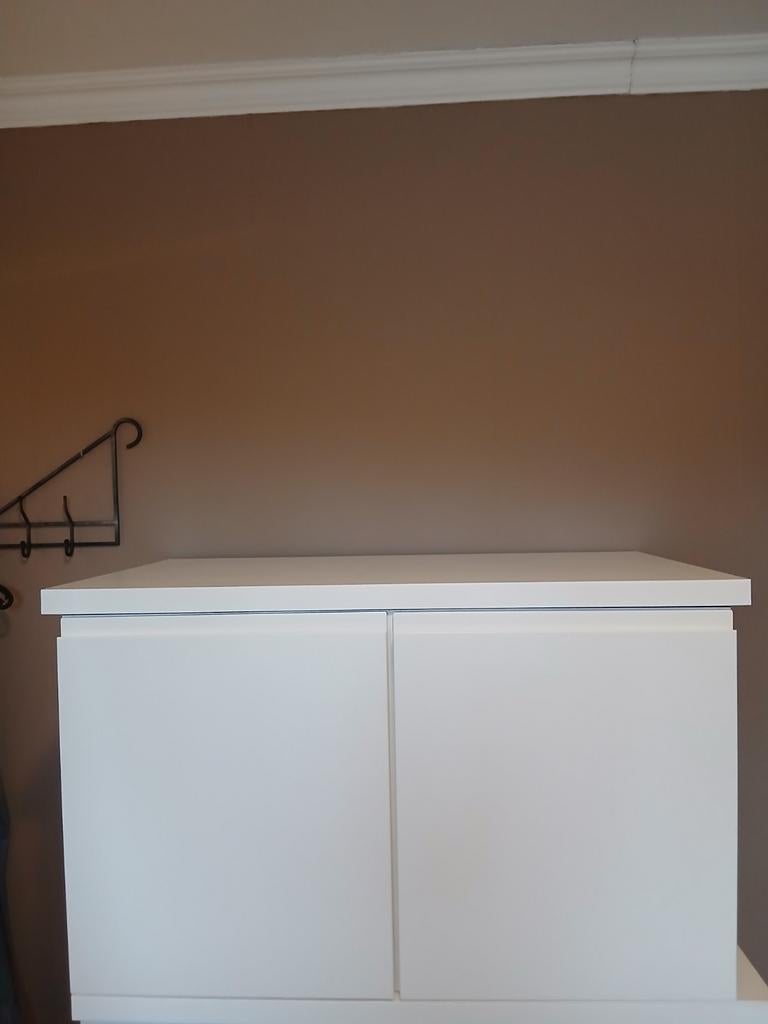 Kast, Enlèvement