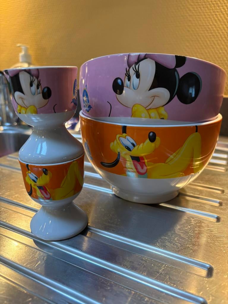 Réglez Pluton et réglez Minnie Mouse., Enlèvement ou Envoi, Comme neuf, Autres styles, Récipient(s)