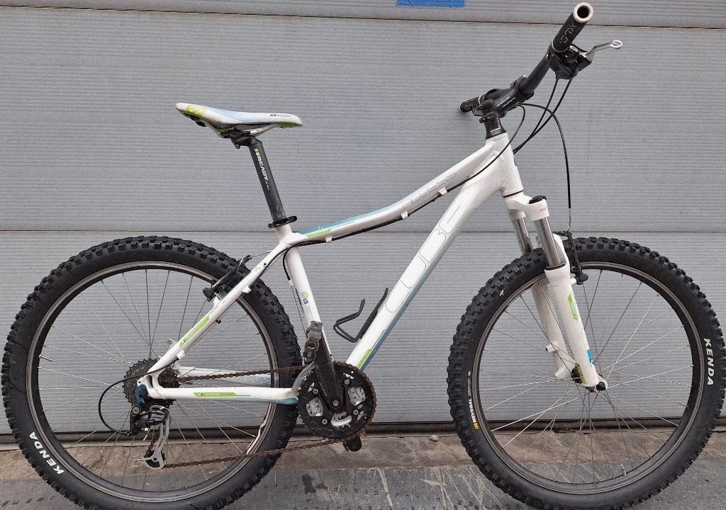 VTT CUBE ACCESS 26" adultes adolescents prix250048981/3734, Vélos & Vélomoteurs, Vélos | Filles, Comme neuf, 26 pouces ou plus