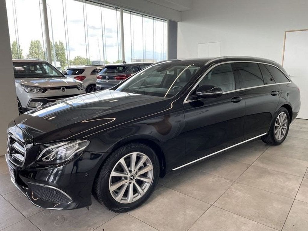 Mercedes-Benz E Cruise / Camera / Navigatie / Leder / LED, Autos, Mercedes-Benz, Achat, Noir, 111 kW, 150 ch