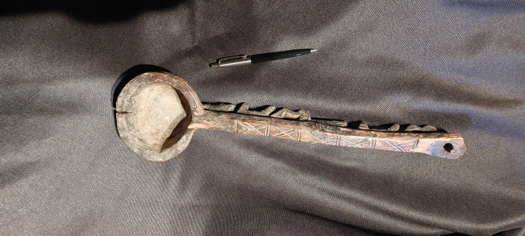 Afrikaanse scheplepel, Ophalen, Overige onderwerpen, Houtsnijwerk, Natuurlijk materiaal