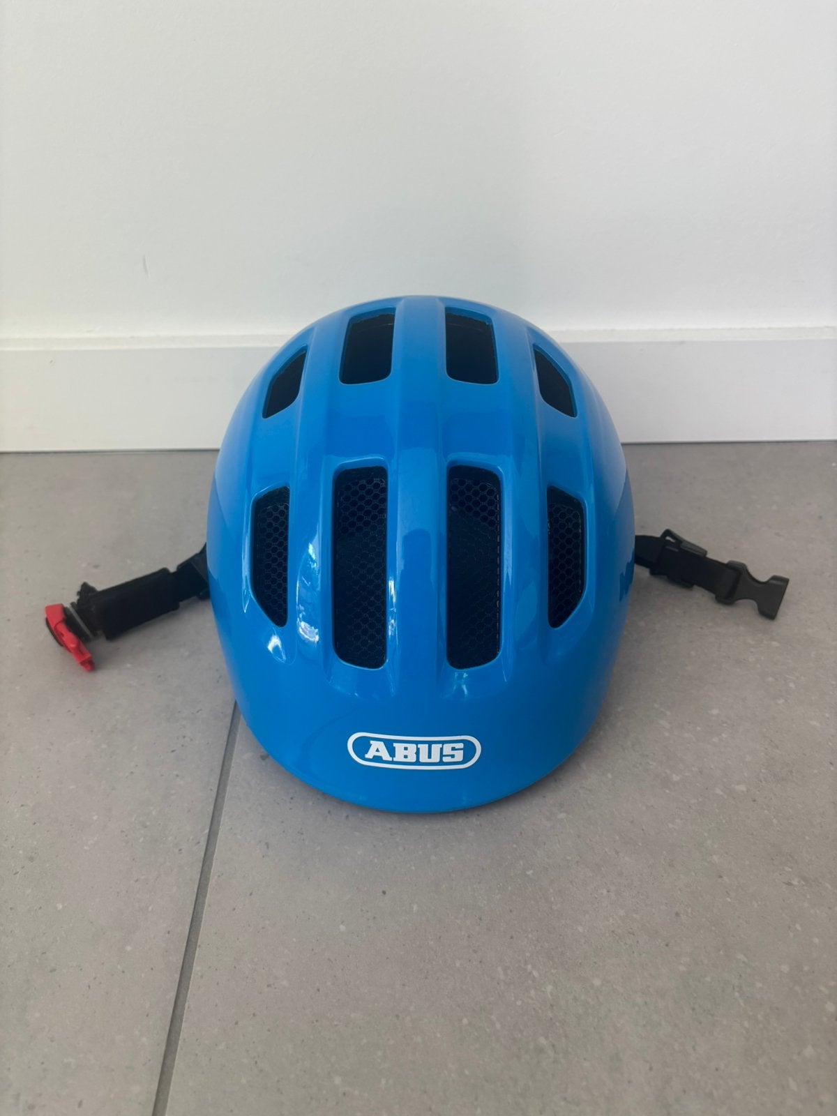 Blauwe ABUS fietshelm kind maat 45-50cm, Ophalen, Gebruikt, Overige maten, Jongen of Meisje