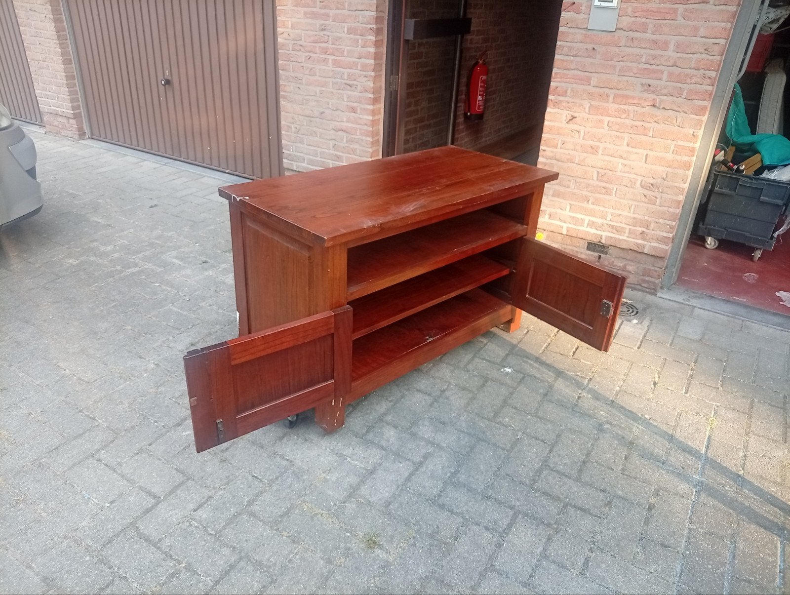 tv meubel of commode, Ophalen