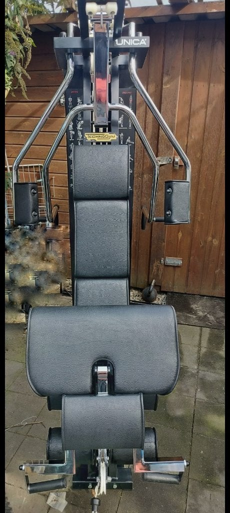 TechnoGym Unica, 90 kg uitvoering, Ophalen, Zo goed als nieuw