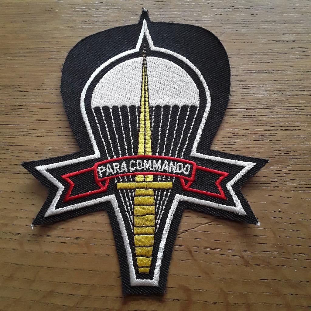 Écusson para-commando neuf, Verzenden