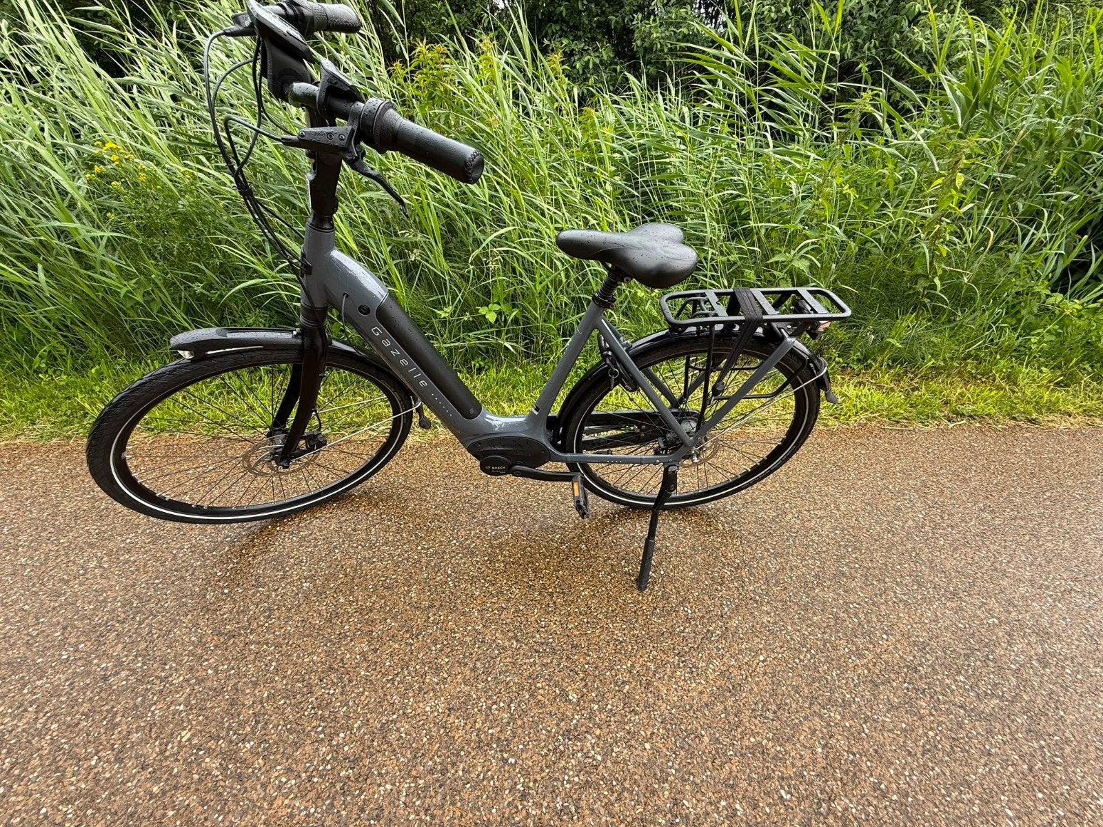 Gazelle Grenoble C8 2023 - 3700 km - Met Lader, Ophalen, Zo goed als nieuw, 51 tot 55 cm, 50 km per accu of meer
