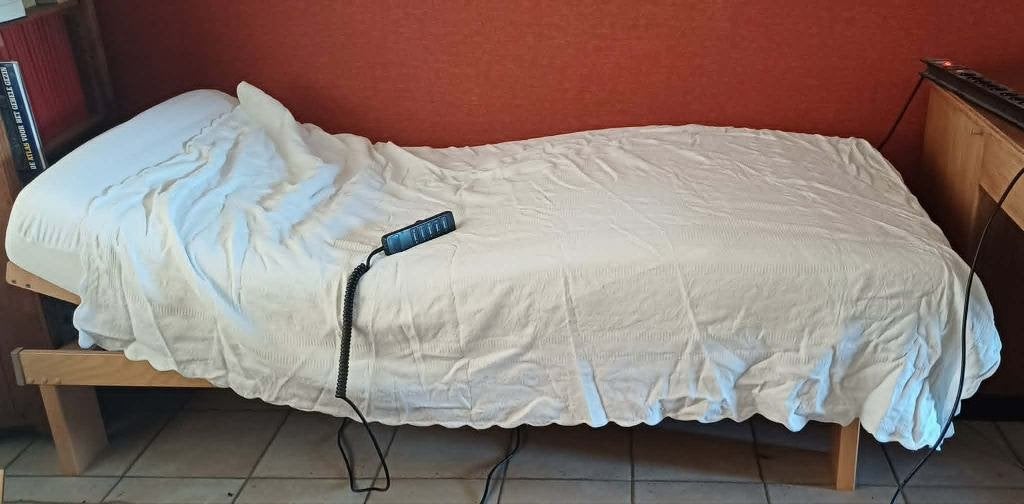 Lit électrique pour 1 personne, Maison & Meubles, Chambre à coucher | Matelas & Sommiers, Comme neuf, Sommier, Une personne, Enlèvement