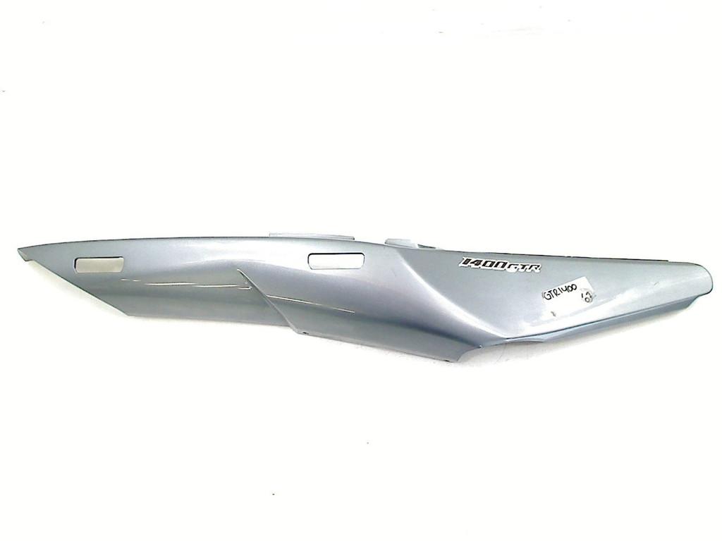 QUEUE DE CARENAGE DROIT Kawasaki (36040-0056), Dhr. S. di Majo, Utilisé, Info@cama-motorparts.nl, P.J. Troelstraweg 8 8
3144 CX  MAASSLUIS, NL