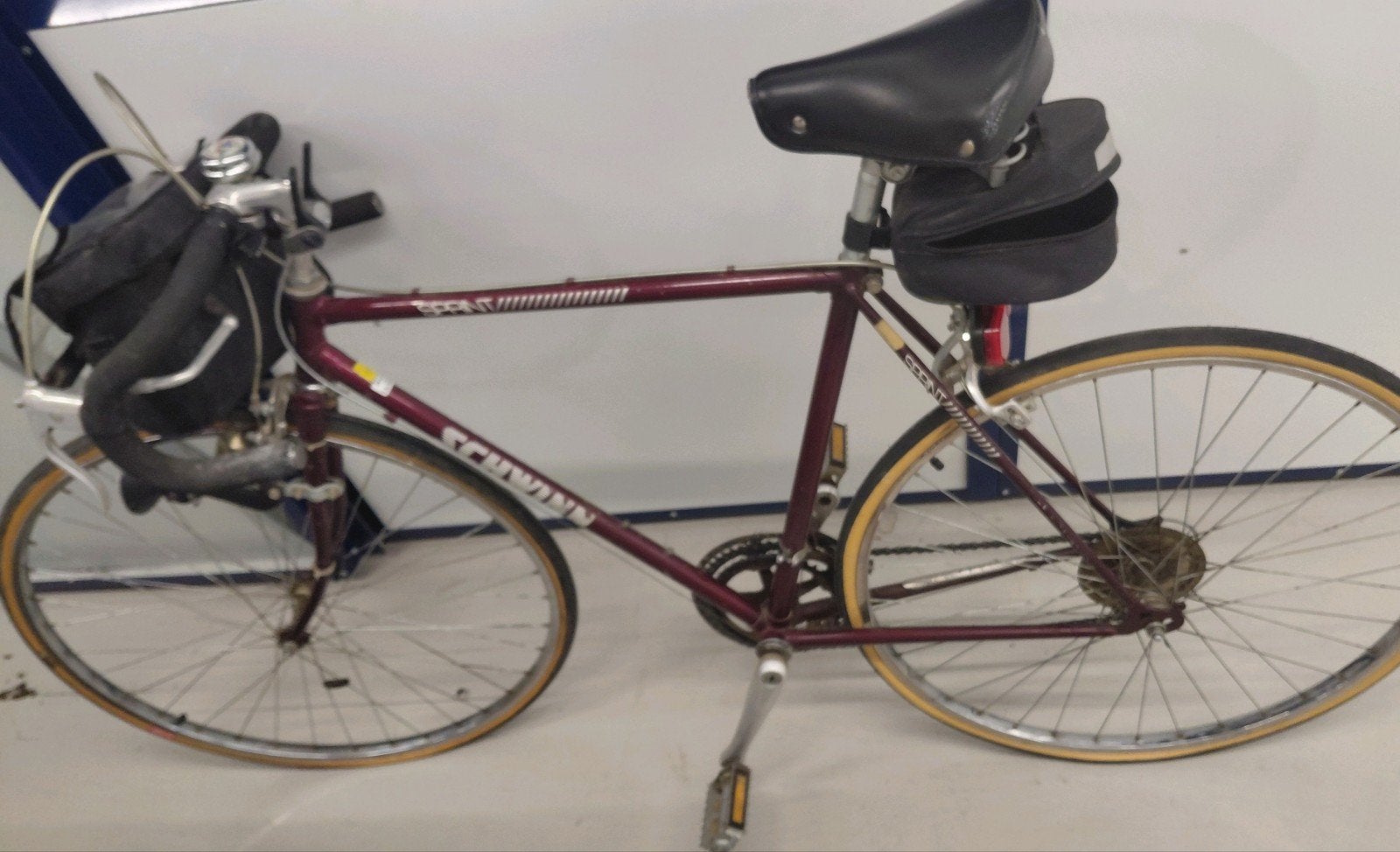 ​Originele Schwinn Sprint racefiets – Jaren 80 klassieker, Fietsen en Brommers, Fietsen | Oldtimers, 59 cm of meer, Jaren '60 of nieuwer