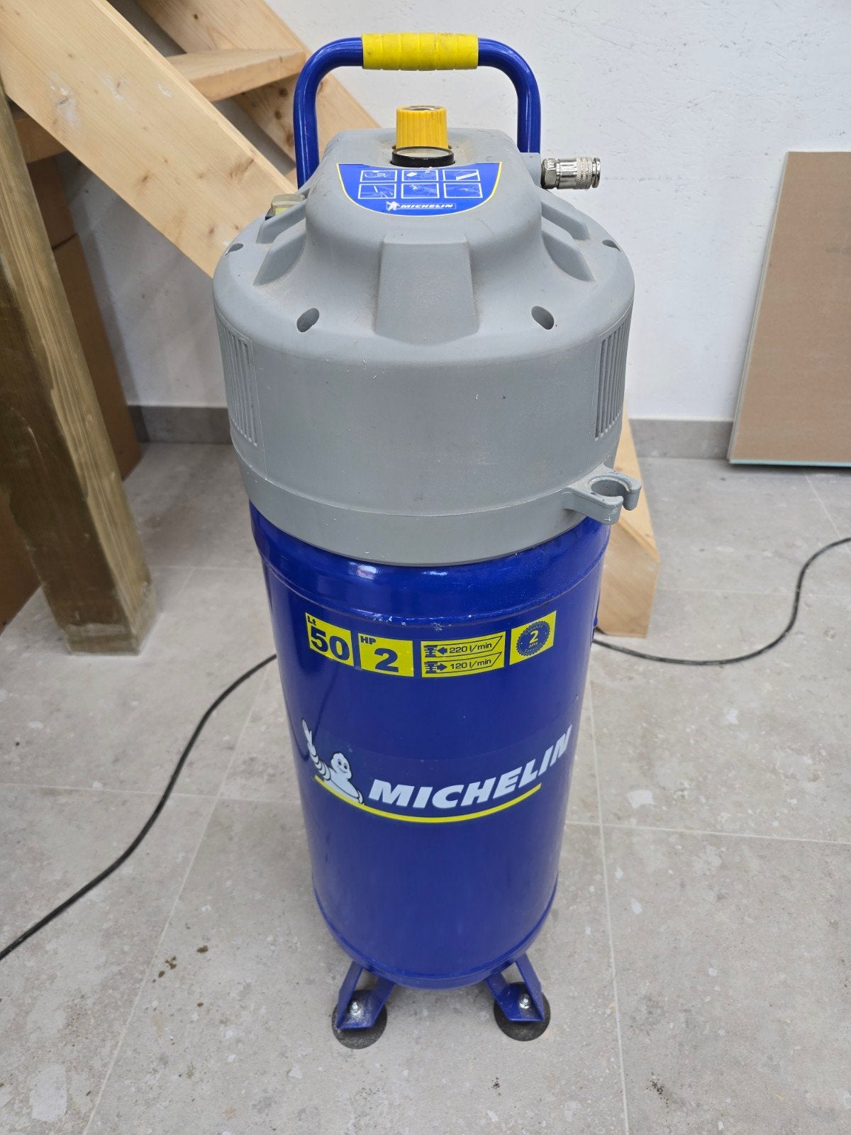 Michelin compressor rechtstaand, Enlèvement