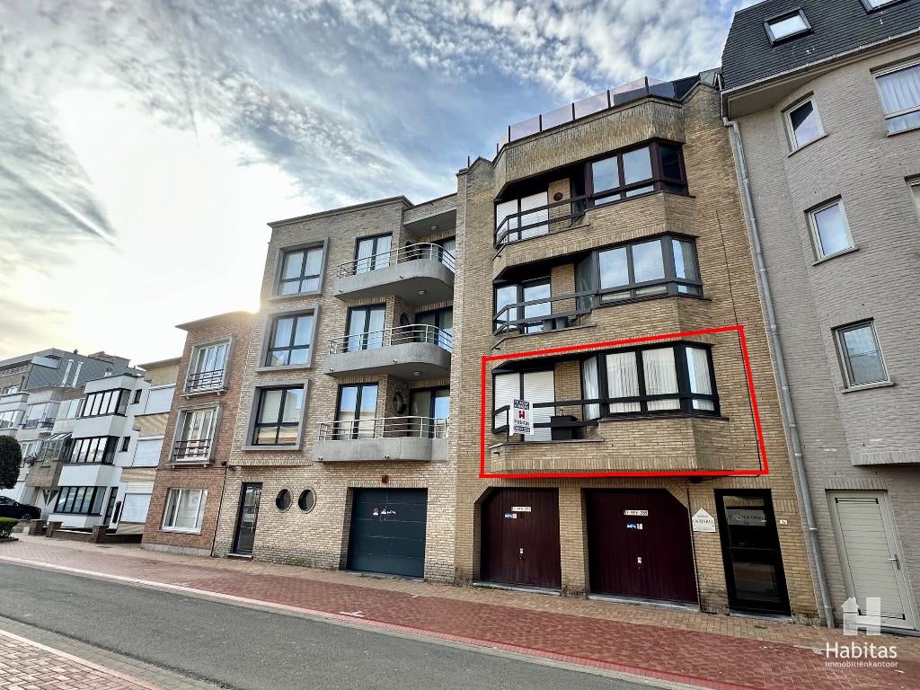 uitstekend onderhouden app. op de 1ste verd. (zonder lift), Immo, Tot 200 m², 65 m², 2 kamers, Provincie West-Vlaanderen