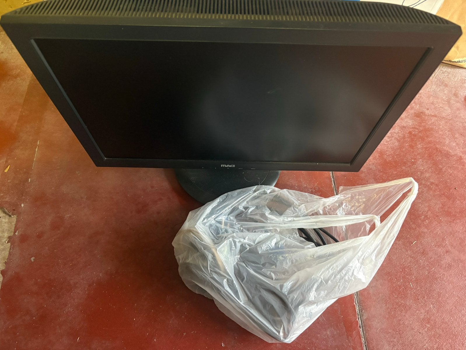 MAG Innovision computermonitor, Computers en Software, Ophalen, Zo goed als nieuw