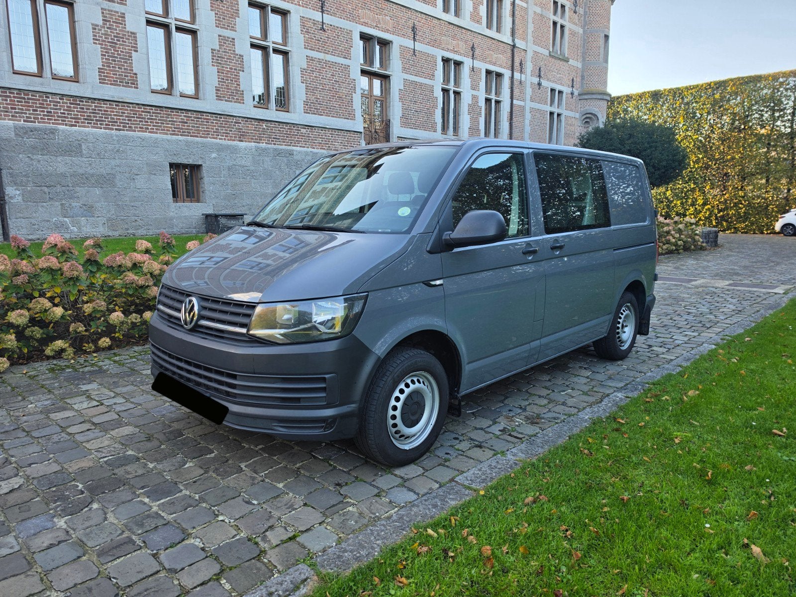 Volkswagen Transporter 2.0 TDI 110 ch — Cabine double Euro6, Argent ou Gris, Achat, 6 portes, Entreprise