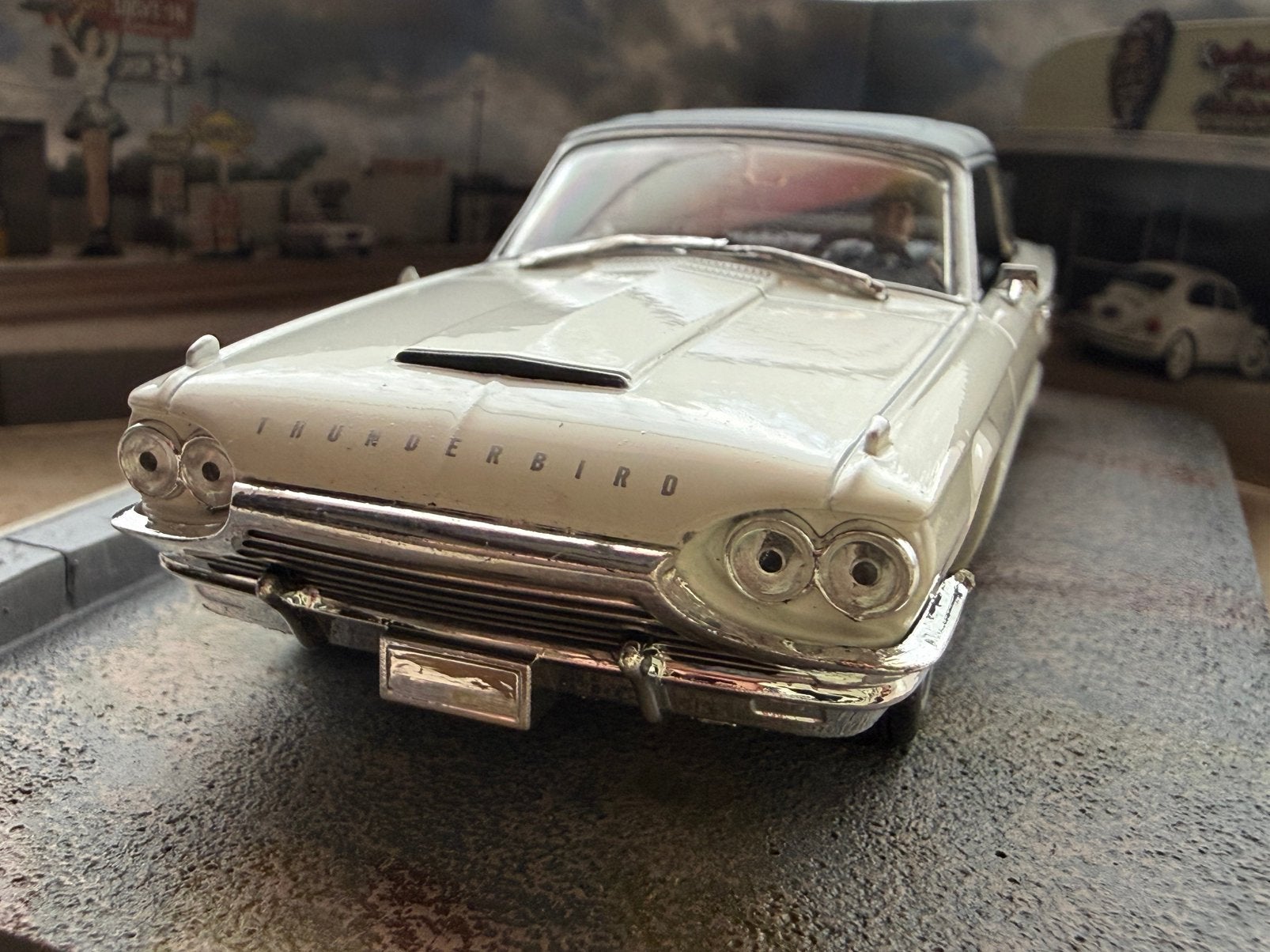 Ford Thunderbird, Enlèvement ou Envoi, Comme neuf, Voiture, Universal Hobbies