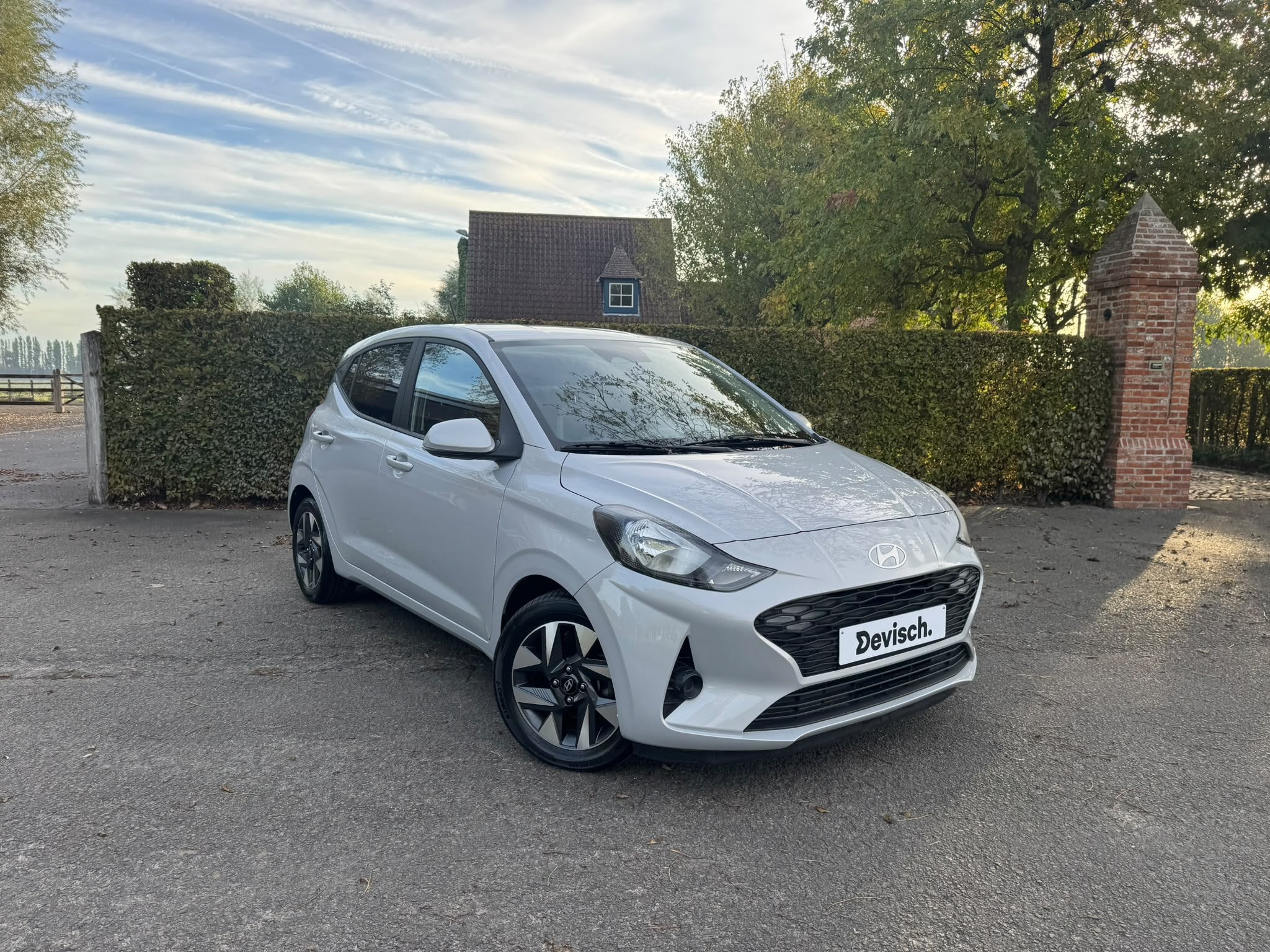 Hyundai i10 1.0 LIMITED EDITION 63 M5 (bj 2025), Auto's, Voorwielaandrijving, Stof, Gebruikt, 46 kW