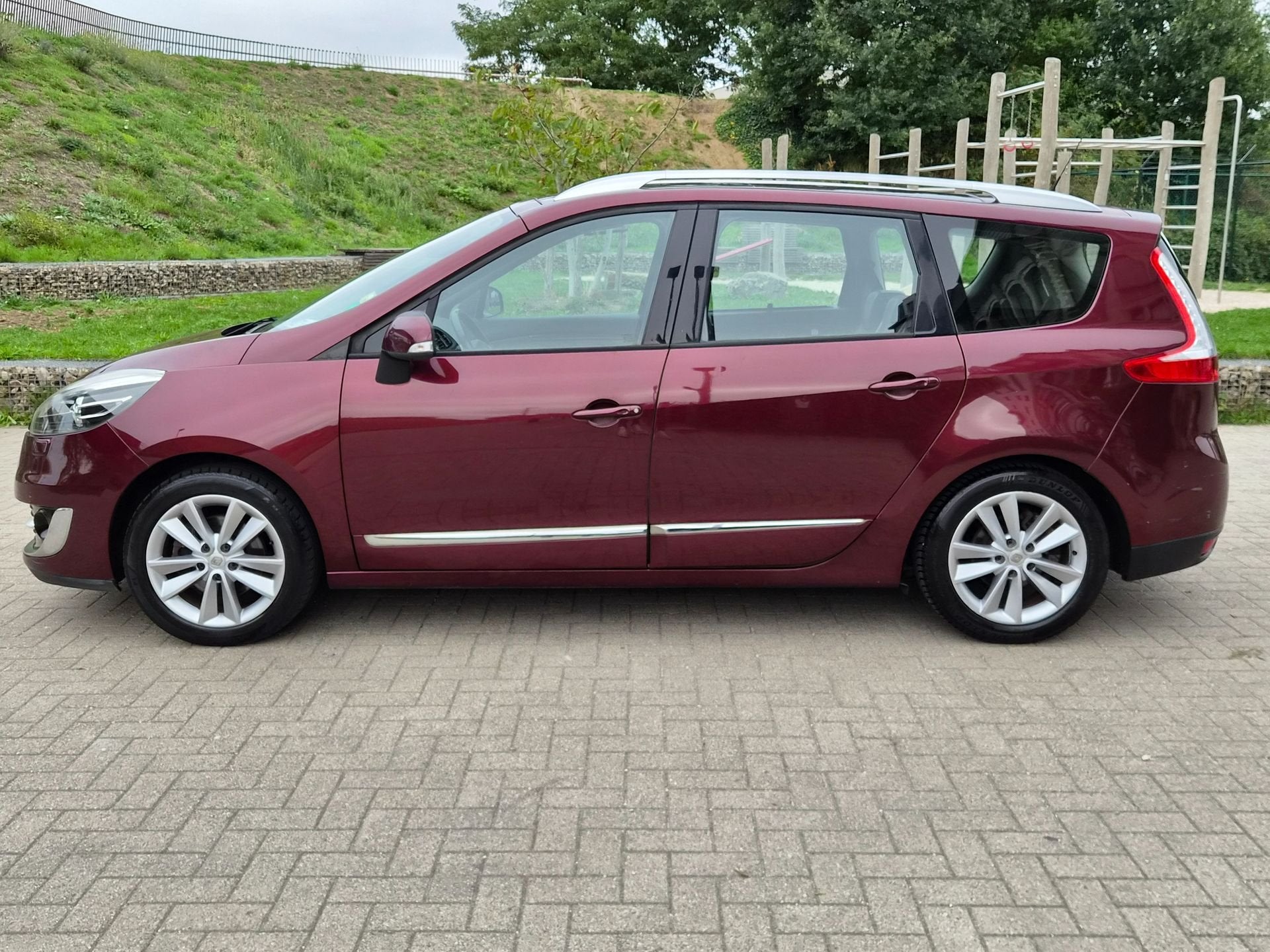 Renault Meganescenic, Autos, Euro 5, Achat, Entreprise, 124 g/km