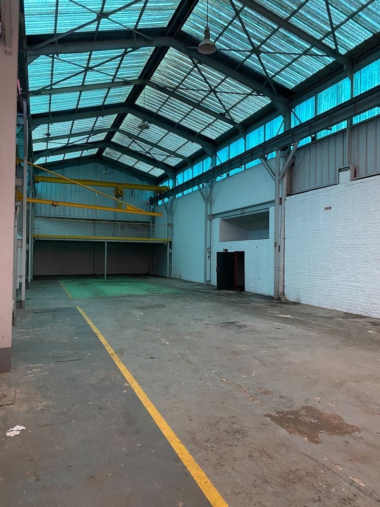 Magazijn/bedrijfsruimte 600 m² (bovenloopkraan), 600 m², Koop, Industrieel