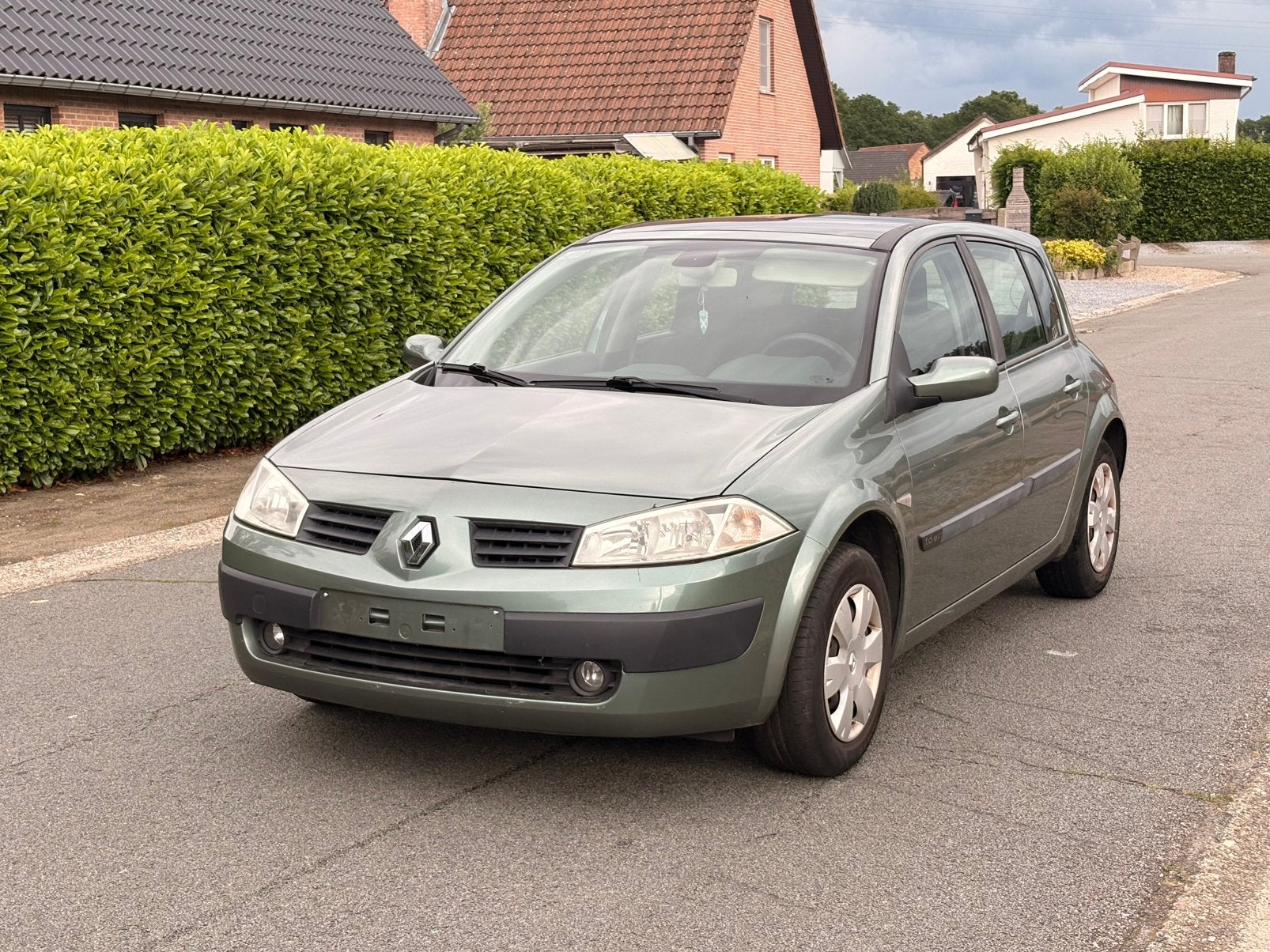 Renault megane 1.6 benzine *GekeurdVoorVerkoop*, Autos, Achat, Boîte manuelle, Noir, 5 portes