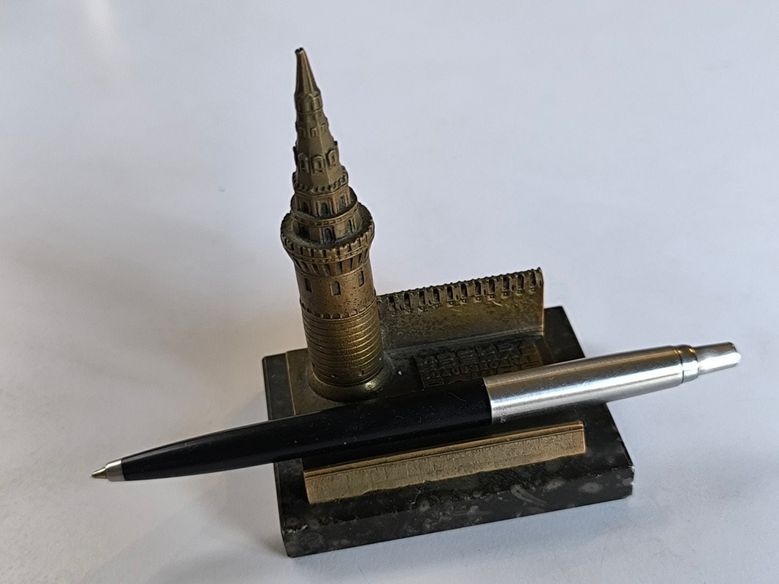 Massief bronzen miniatuur Waterheftoren Kremlin, Antiek en Kunst, Ophalen of Verzenden
