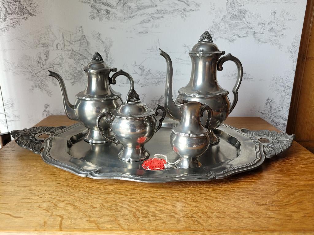 Koffie- en theeservies van Les Potstainiers Hutois, Antiek en Kunst, Ophalen