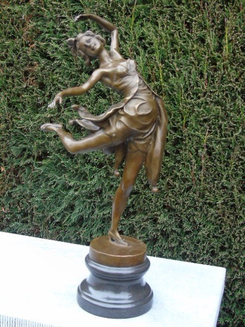 femme qui danse , robe a grelots en bronze signé, CHIPARUS, Antiquités & Art, Enlèvement ou Envoi, Bronze