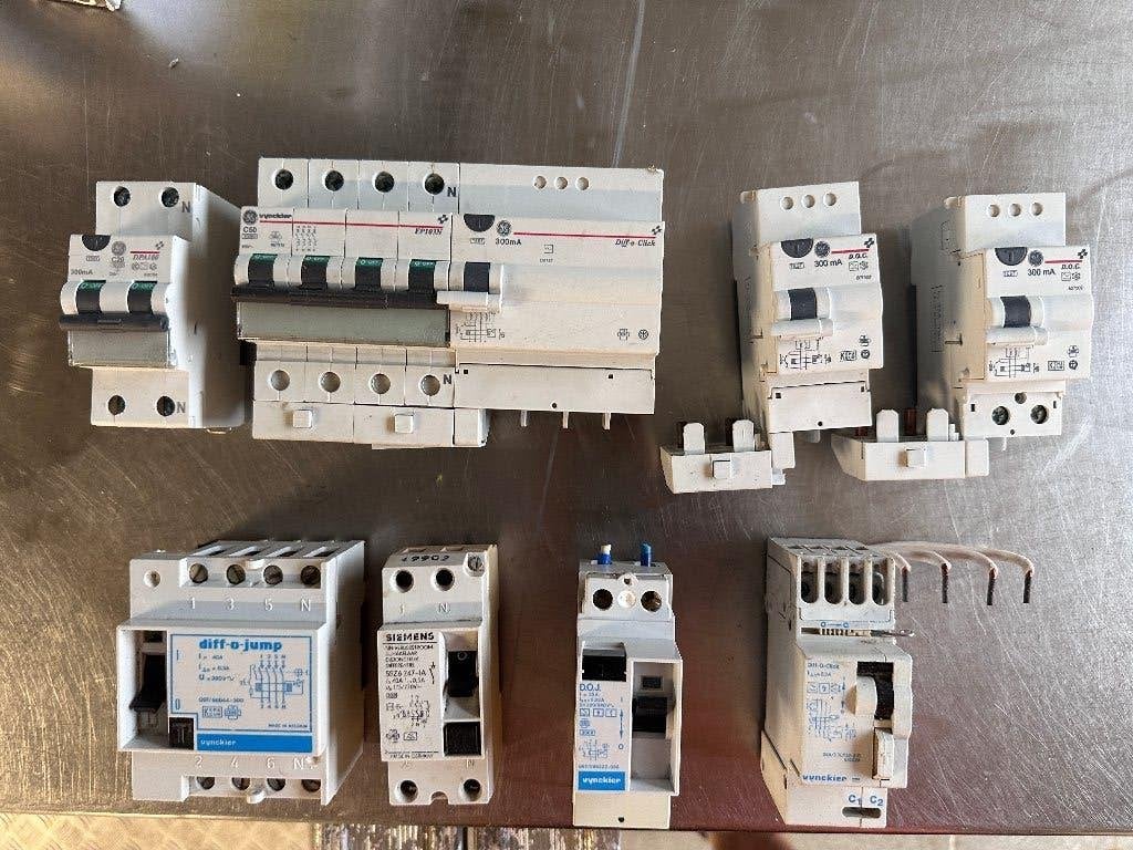 Differentieel, Enlèvement ou Envoi, Utilisé, Siemens, Interrupteur différentiel