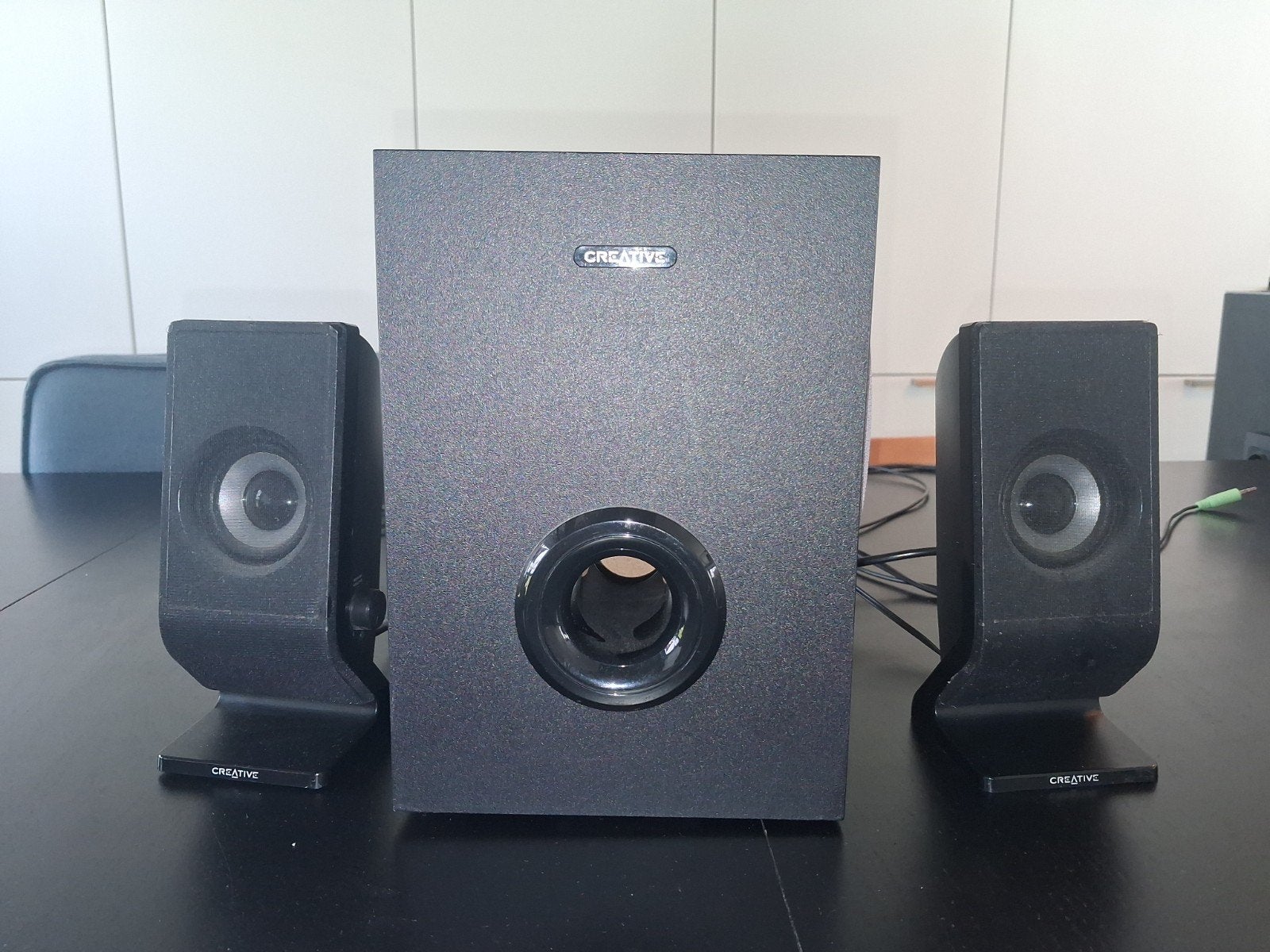 Creative A200 speakers met woofer, Ophalen