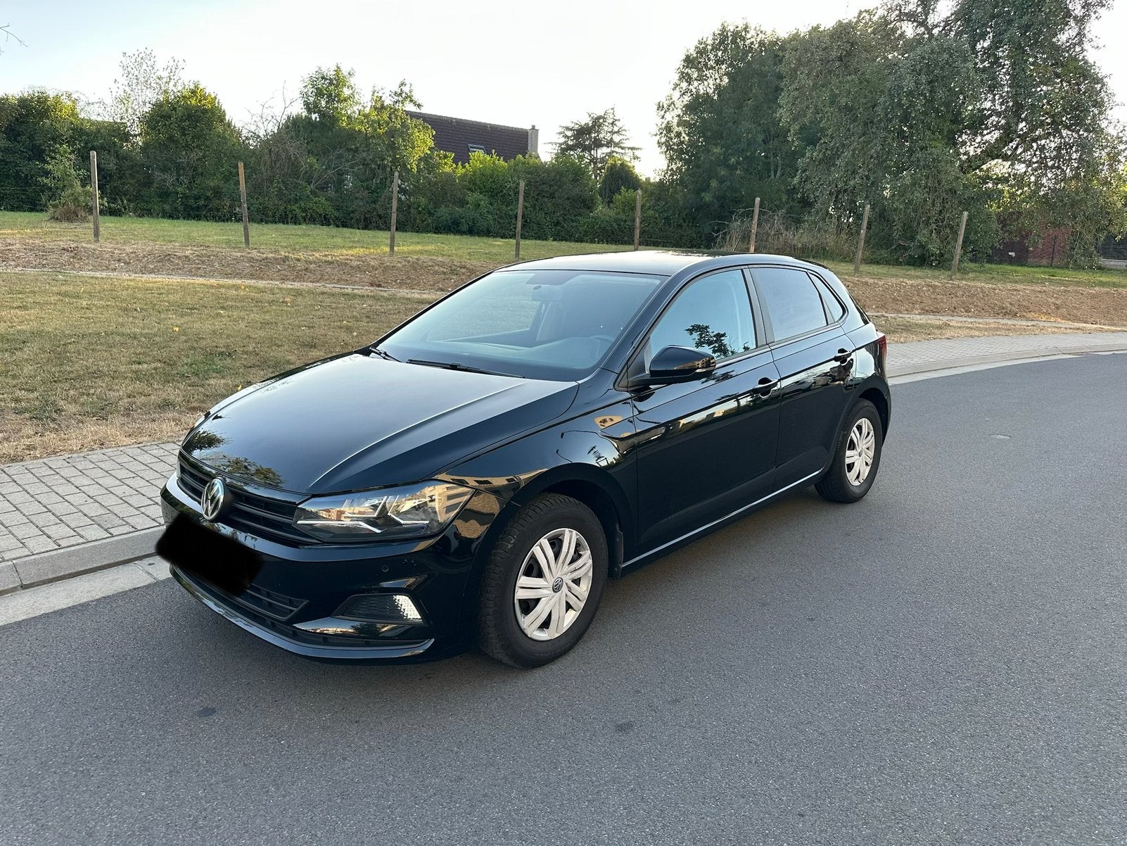 Volkswagen Polo 1.0 essence, Achat, Entretenue par le concessionnaire, Particulier, Capteur de lumière