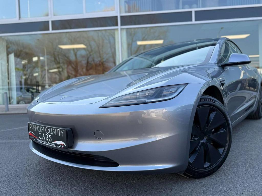 Tesla Model 3 HIGHLAND / STANDARD RANGE / SFEERVERLICHTING /, Autos, Argent ou Gris, Achat, Cruise Control, Automatique