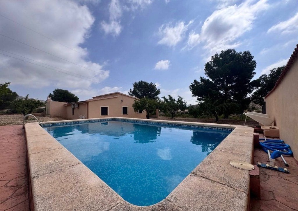 villa a vendre en espagne piscine privée 7000m2, 120 m², Spanje, 3 kamers, Landelijk