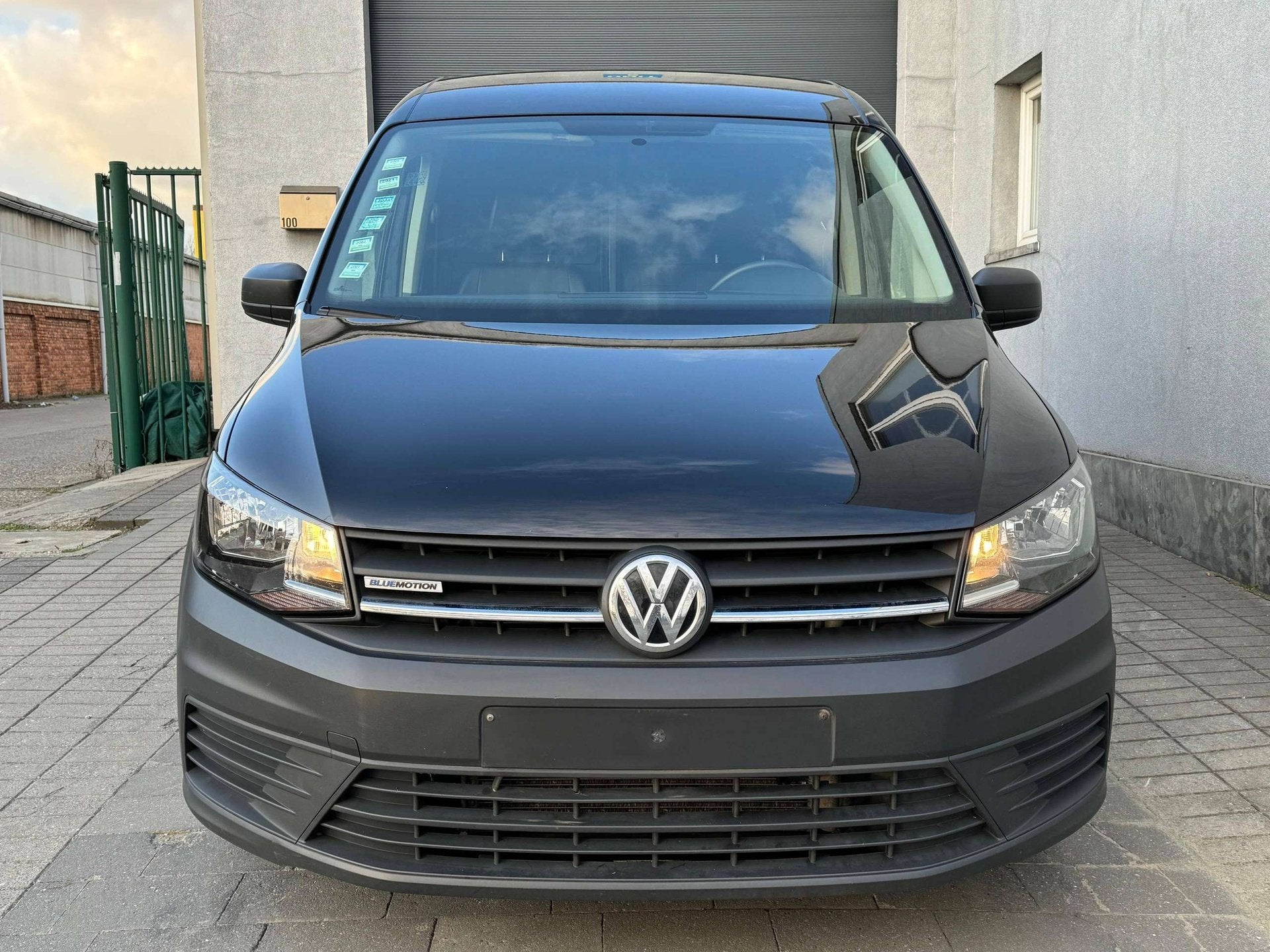 Volkswagen Caddy 1.4 TGI CNG CNG garantie 2020 lichte vracht, Autos, 1395 cm³, Autres modèles, Euro 6, Entreprise