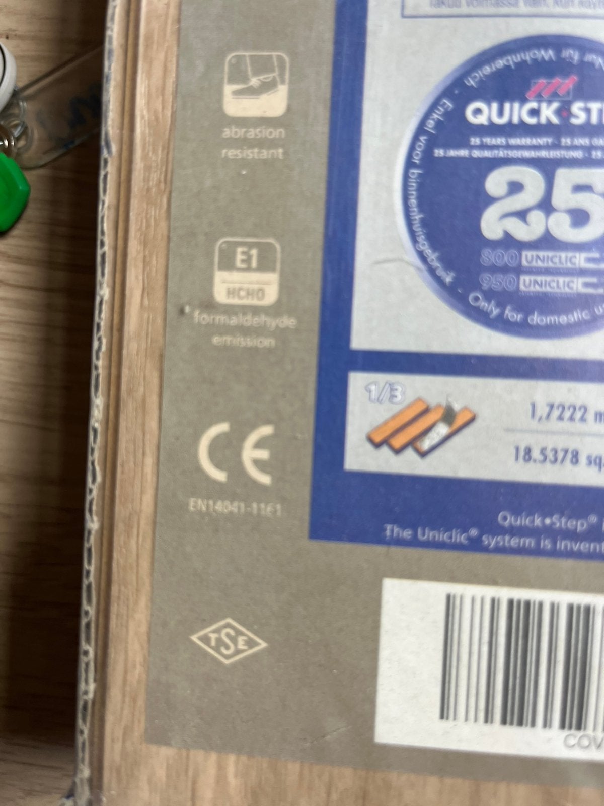 Quick step laminaat, Doe-het-zelf en Bouw, Ophalen, Zo goed als nieuw, Minder dan 5 m², 10 tot 30 cm